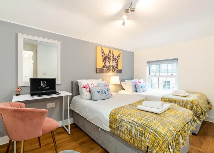 Town Center Apartment With 55” Smart Tv+Netflix