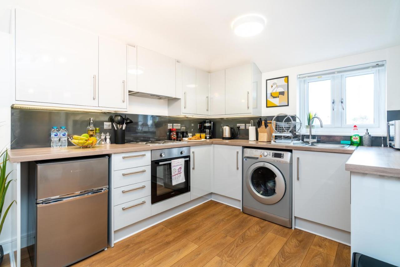 Apartment Town Center With 55” Smart Tv+netflix *