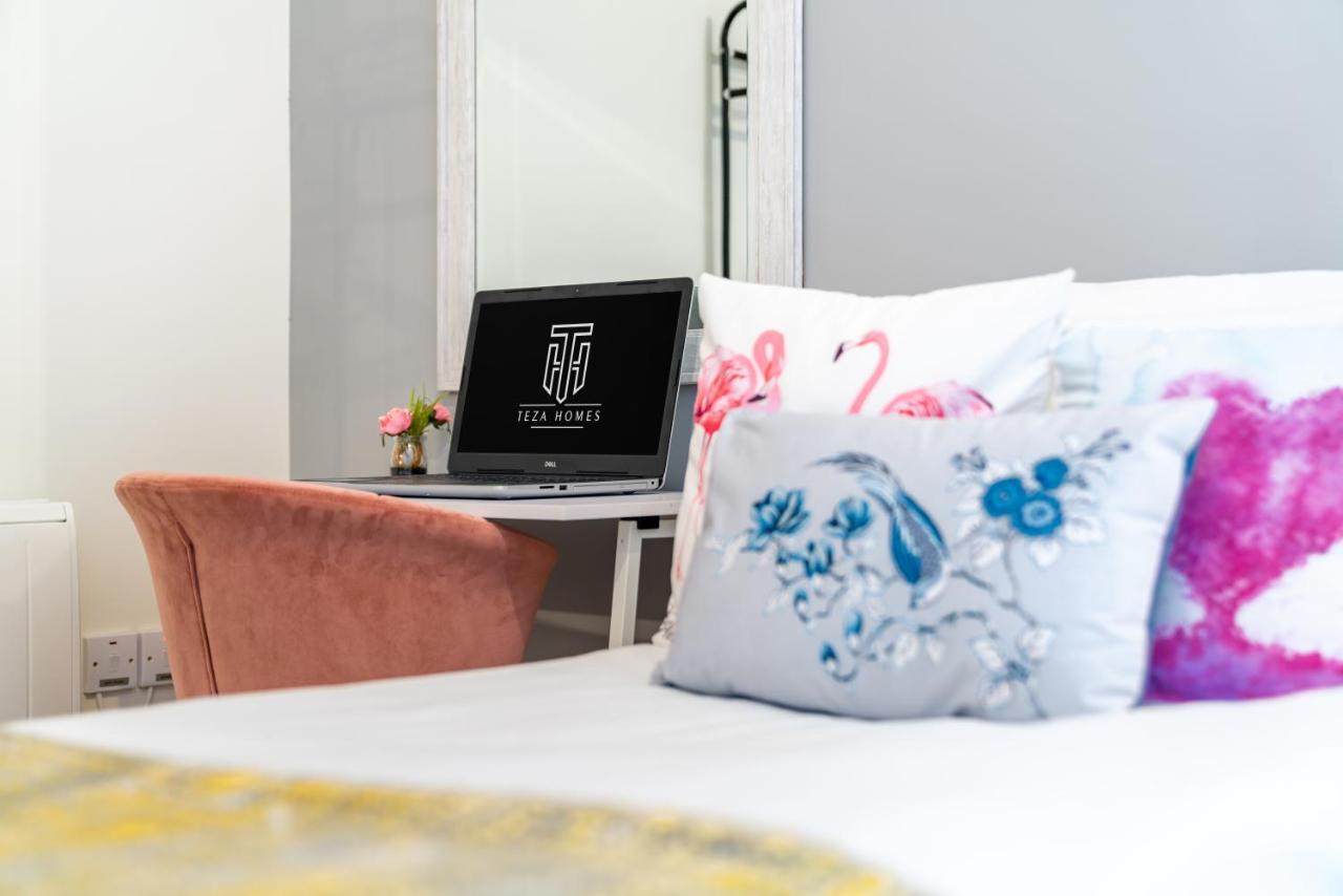 Town Center With 55” Smart Tv+netflix